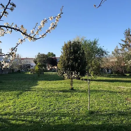 Hébergement de vacances Maison à 10’ à Pieds Du Port De *