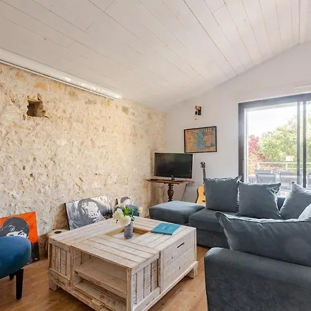 Maison à 10’ à Pieds Du Port De *